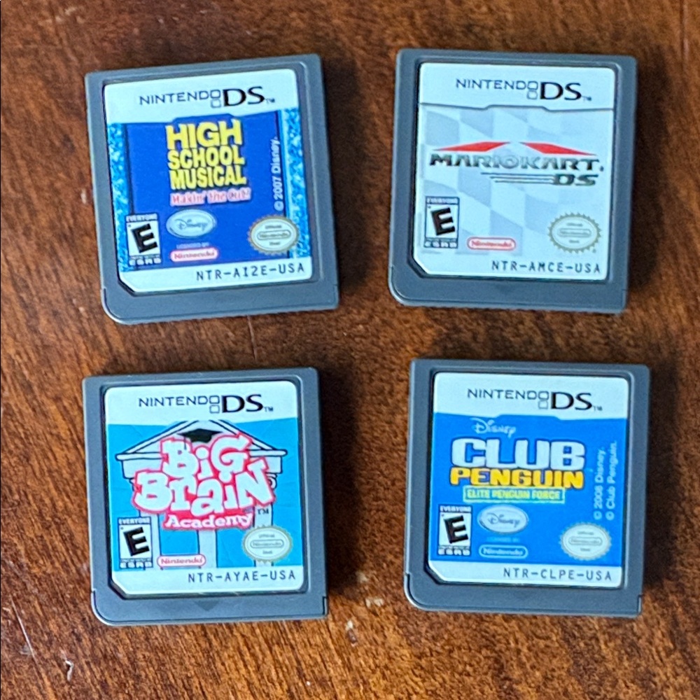 Nintendo DS Game Cartridges, Mario kart, High School Musical, Club Penguin